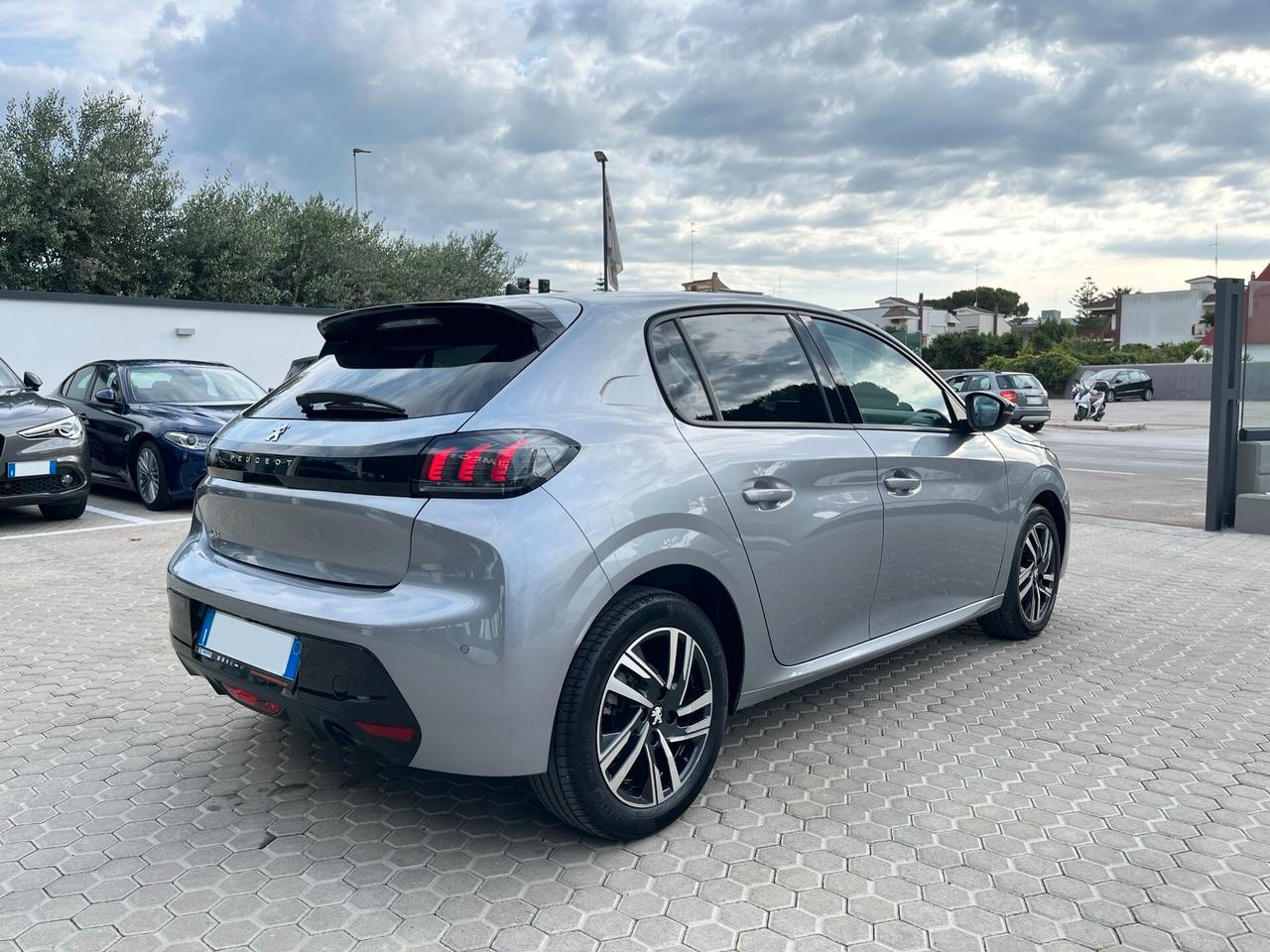 Peugeot 208 BlueHDi 100 Stop&Start 5 porte Allure Pack