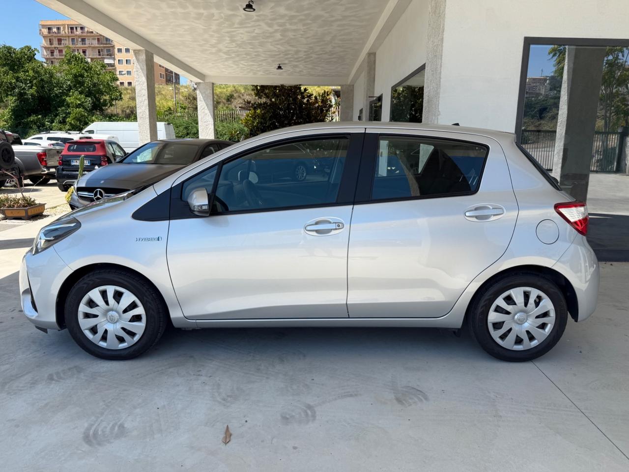 Toyota Yaris 1.5 Hybrid 5 porte Cool