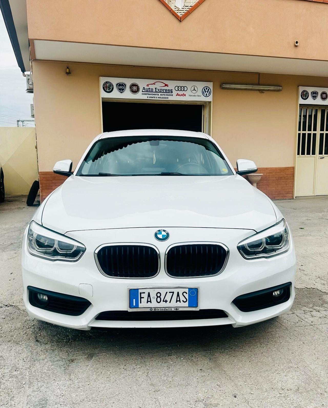 Bmw 118 116d 5p. Urban
