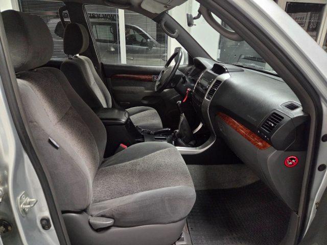 TOYOTA Land Cruiser 3.0 D-4D 16V cat CAMBIO MANUALE