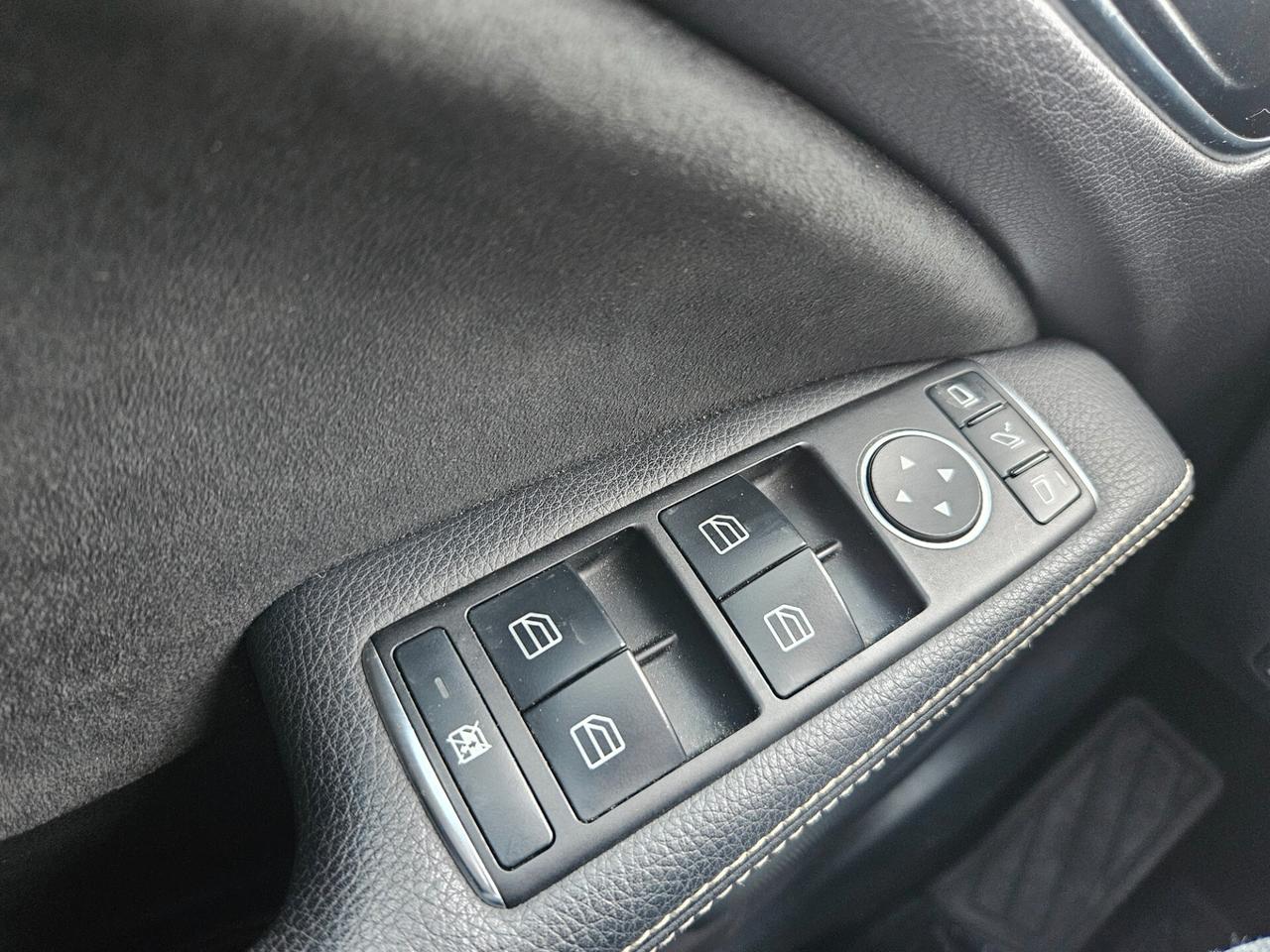 Mercedes-benz CLA 200 d 4Matic PAK AMG EDITION NIGHT