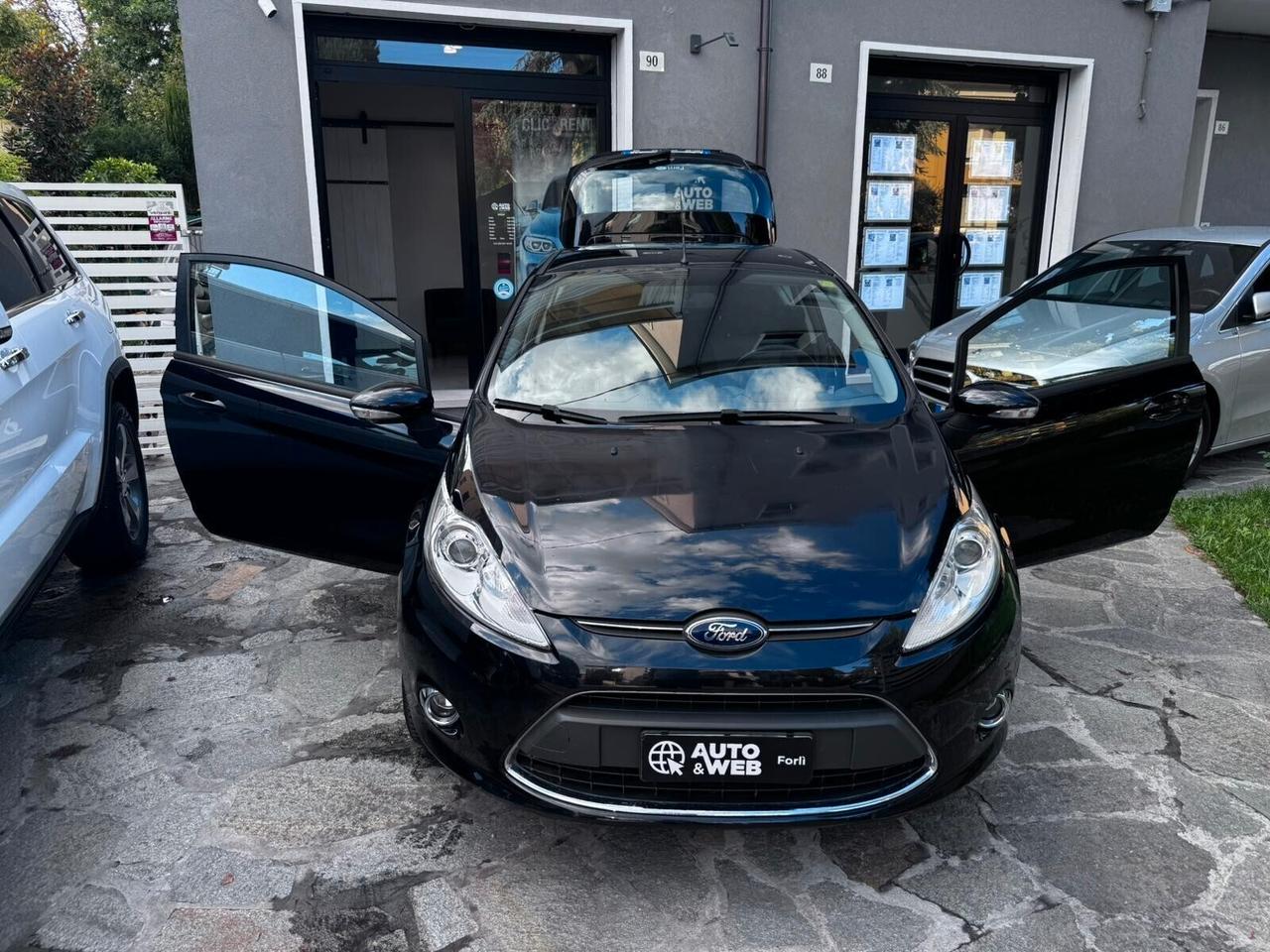FORD FIESTA 1.4 TDCi 68cv 3p TITANIUM NEOPATENTATI