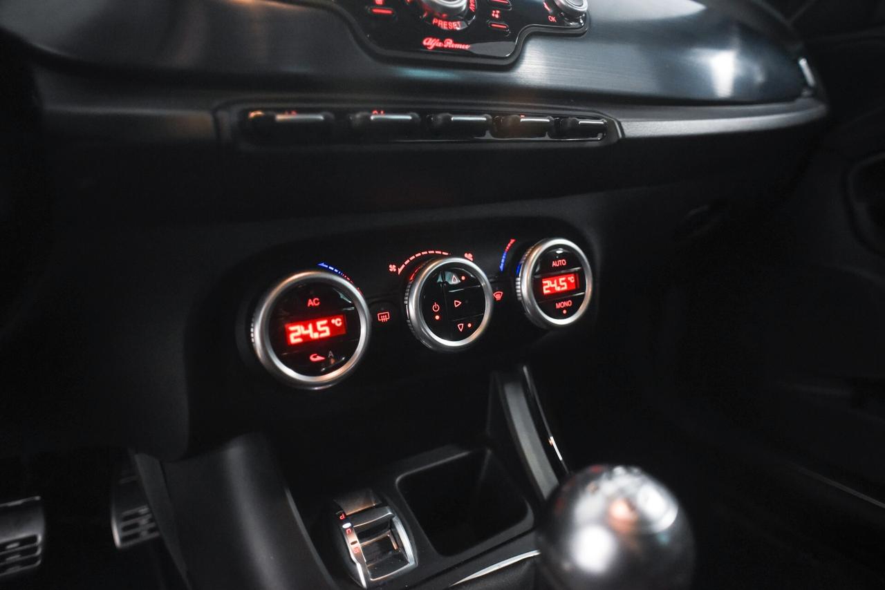 Alfa Romeo Giulietta 1750 TBi Quadrifoglio Verde