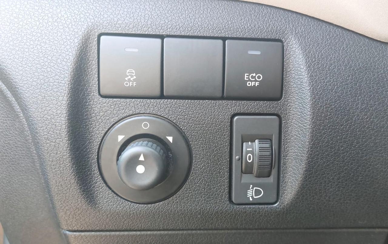 Peugeot Partner 1.6 Diesel 7 posti Neopatentati