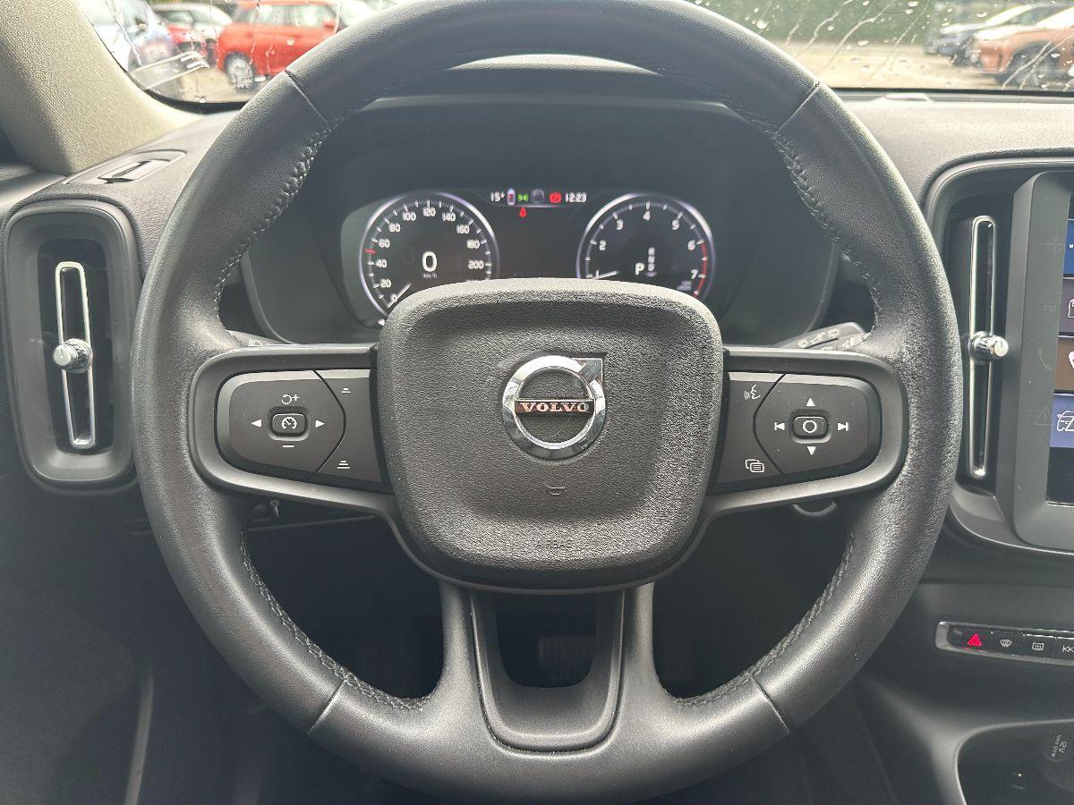 VOLVO - XC40 - T2 automatico Essential