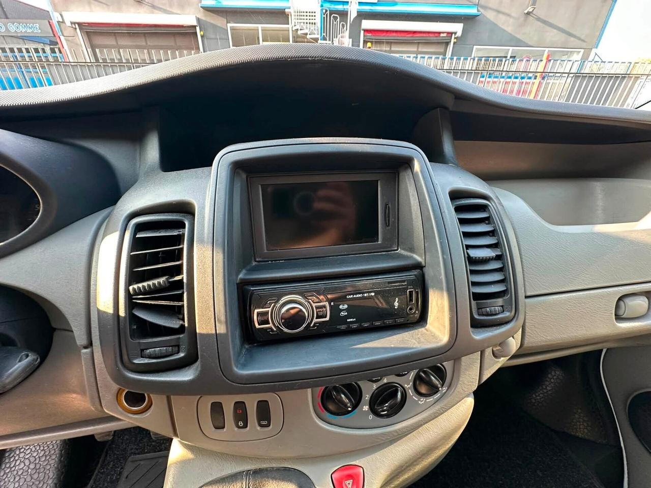 Renault Trafic T27 2.0 dCi/115 PC-TN Furgone DPF