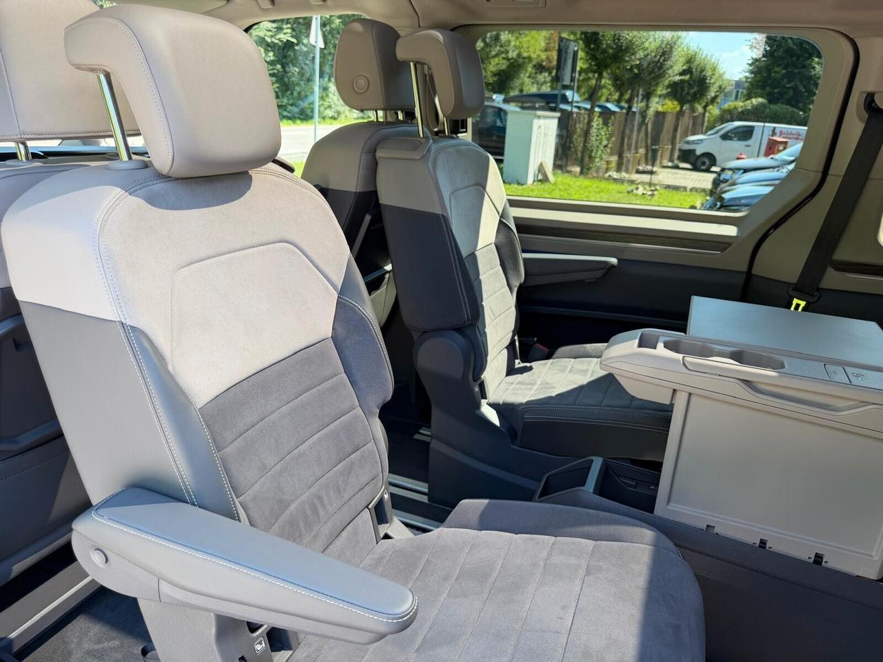 Volkswagen Multivan T7 1.4 TSI eHybrid Style Bulli VW UFFICIALE