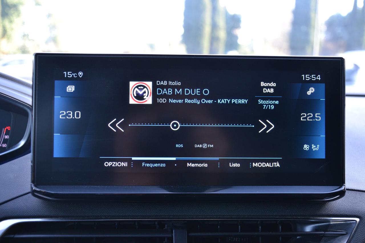 Peugeot 5008 1.5 HDi 130CV 7POSTI AUT.+NAV+LED+RCAM+PELLE+PDC