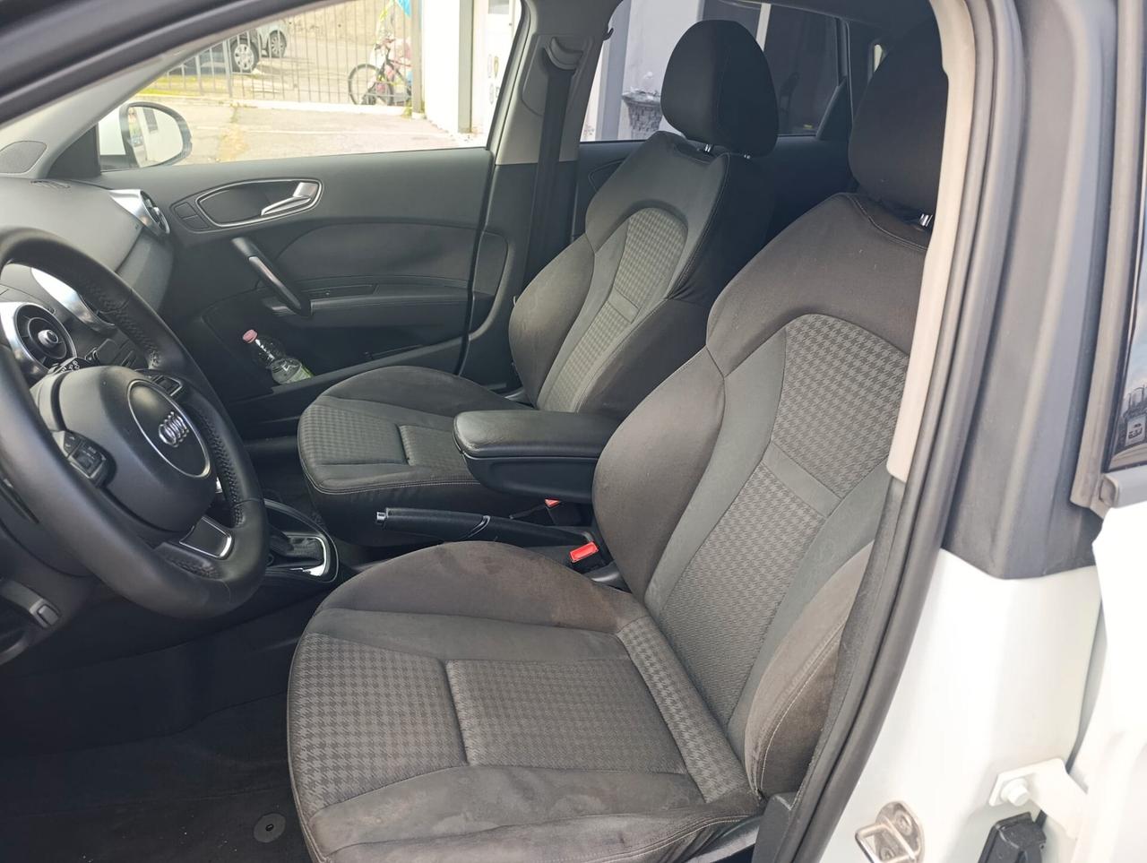 Audi A1 SPB 1.6 TDI S tronic Attraction