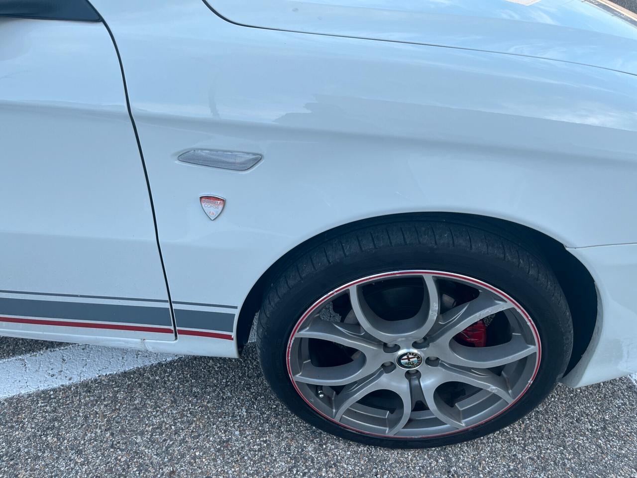 Alfa Romeo 147 1.9 JTDm Q2 (170) 5p. Ducati Corse