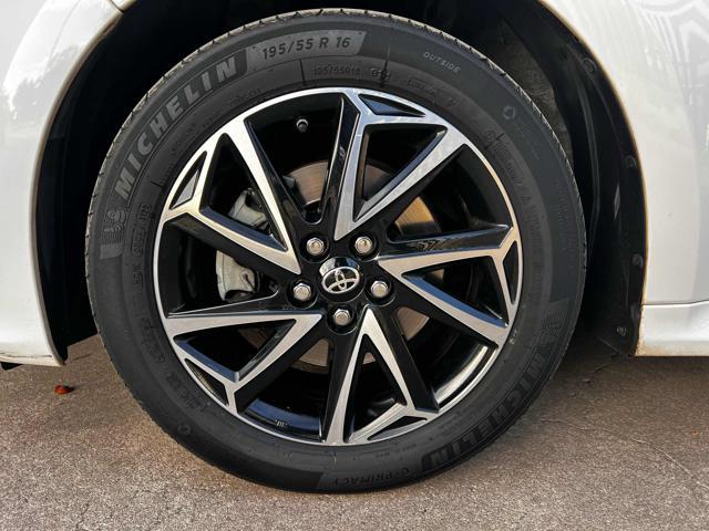 TOYOTA Yaris 1.5 Hybrid 5 porte Lounge
