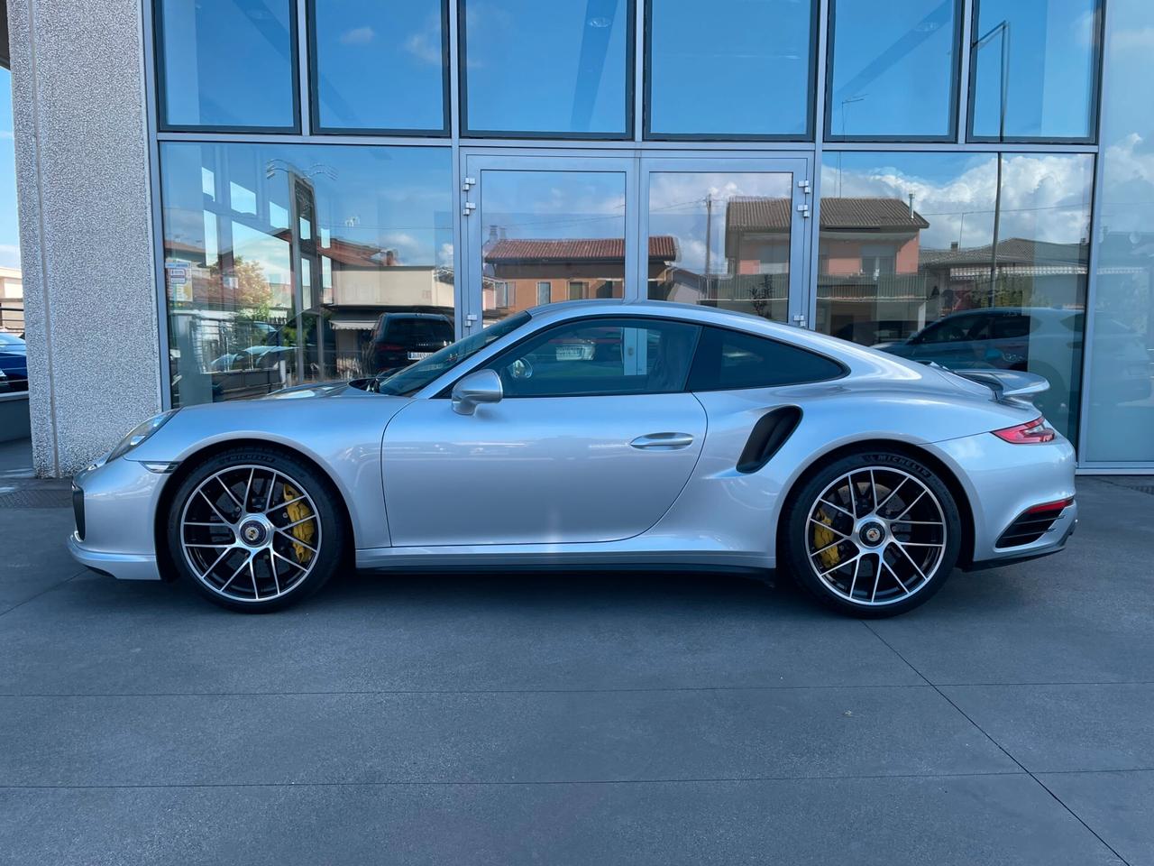 Porsche 911 3.8 Turbo S Coupé PCCB e Lift System