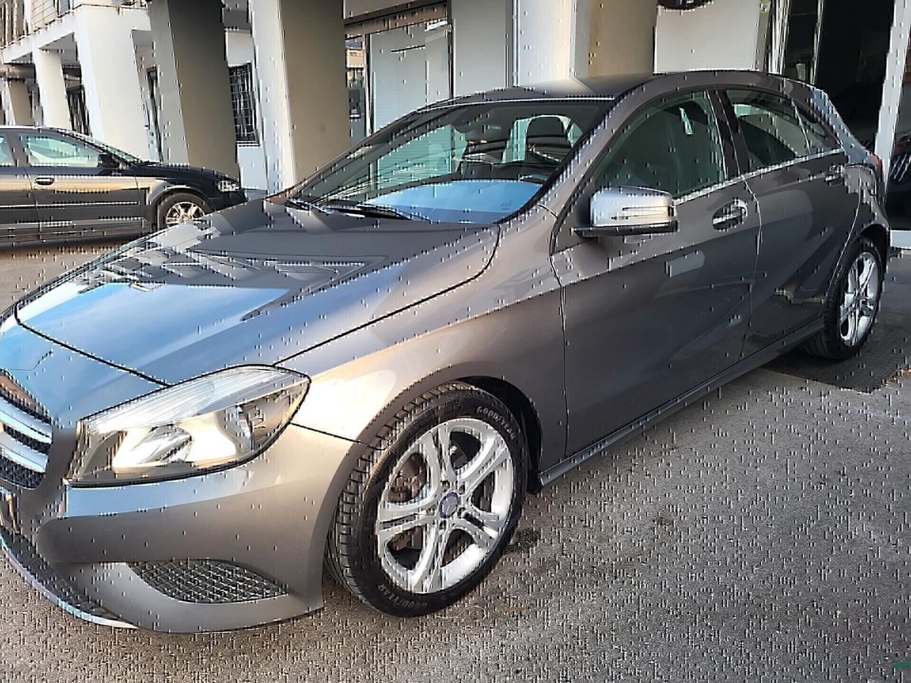 MERCEDES CLASSE A 180 1.6 BENZINA 122CV ANNO 02/13 KM 170.000 IN BUONO STATO