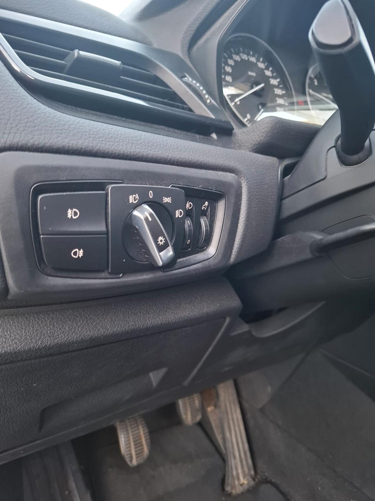 Bmw 2er Active Tourer 218d Advantage - 2015