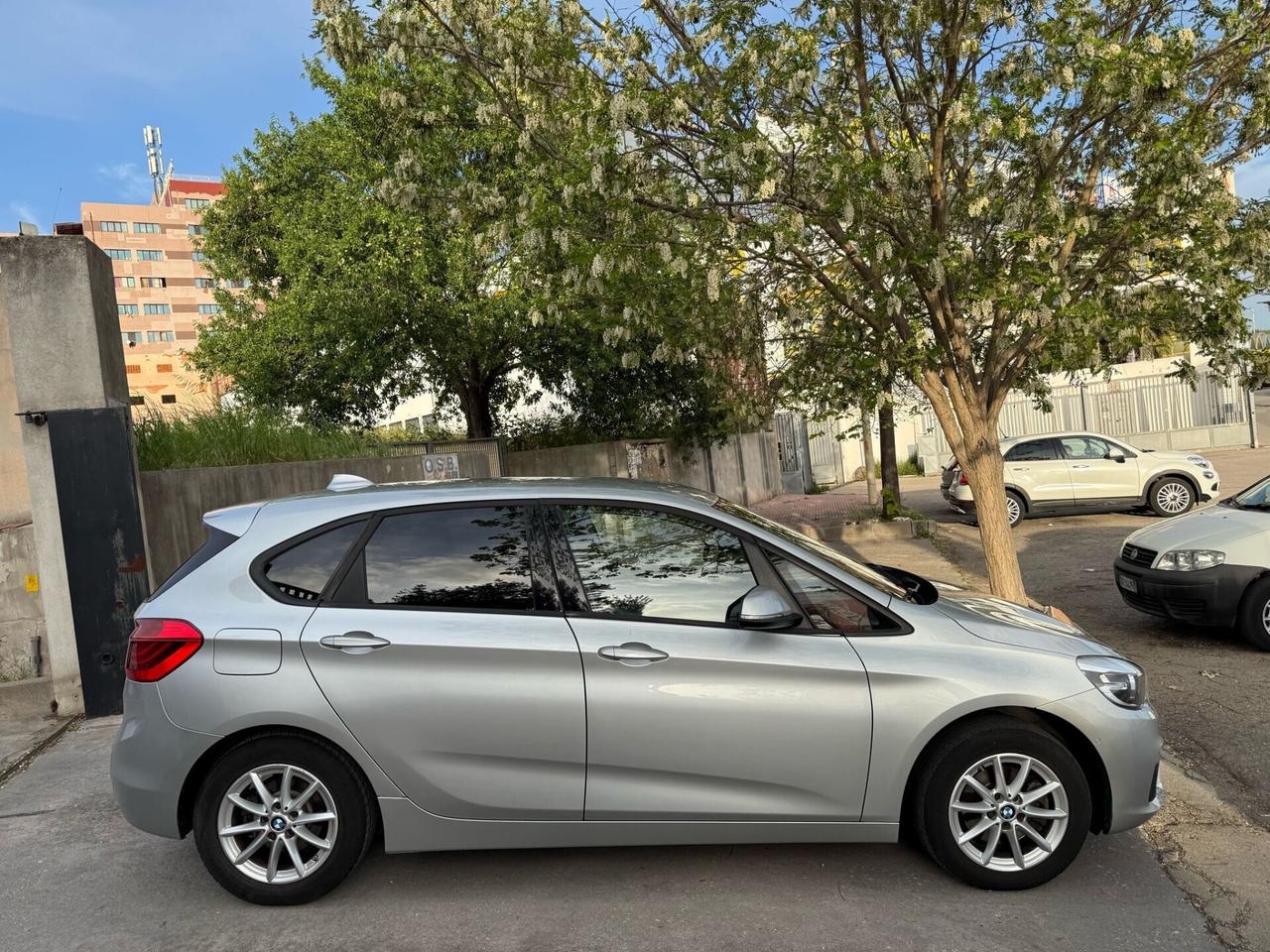Bmw 2er Active Tourer 218d KM.99.000!