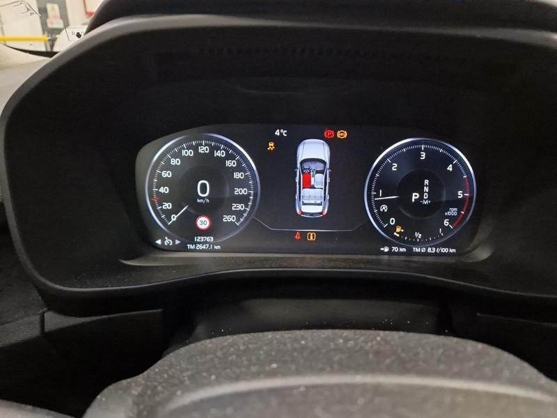 VOLVO XC40 D3 AWD GEARTRONIC 5 PORTE SUV