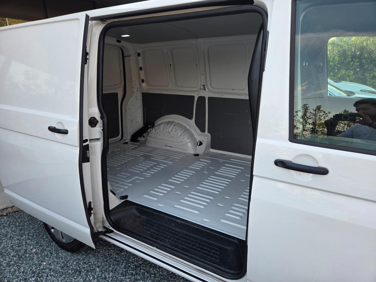 Volkswagen TRANSPORTER 2.0 TDI 110CV 3 POSTI