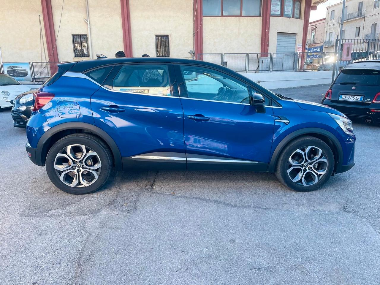 Renault Captur Blue dCi 8V 115 CV EDC Intens