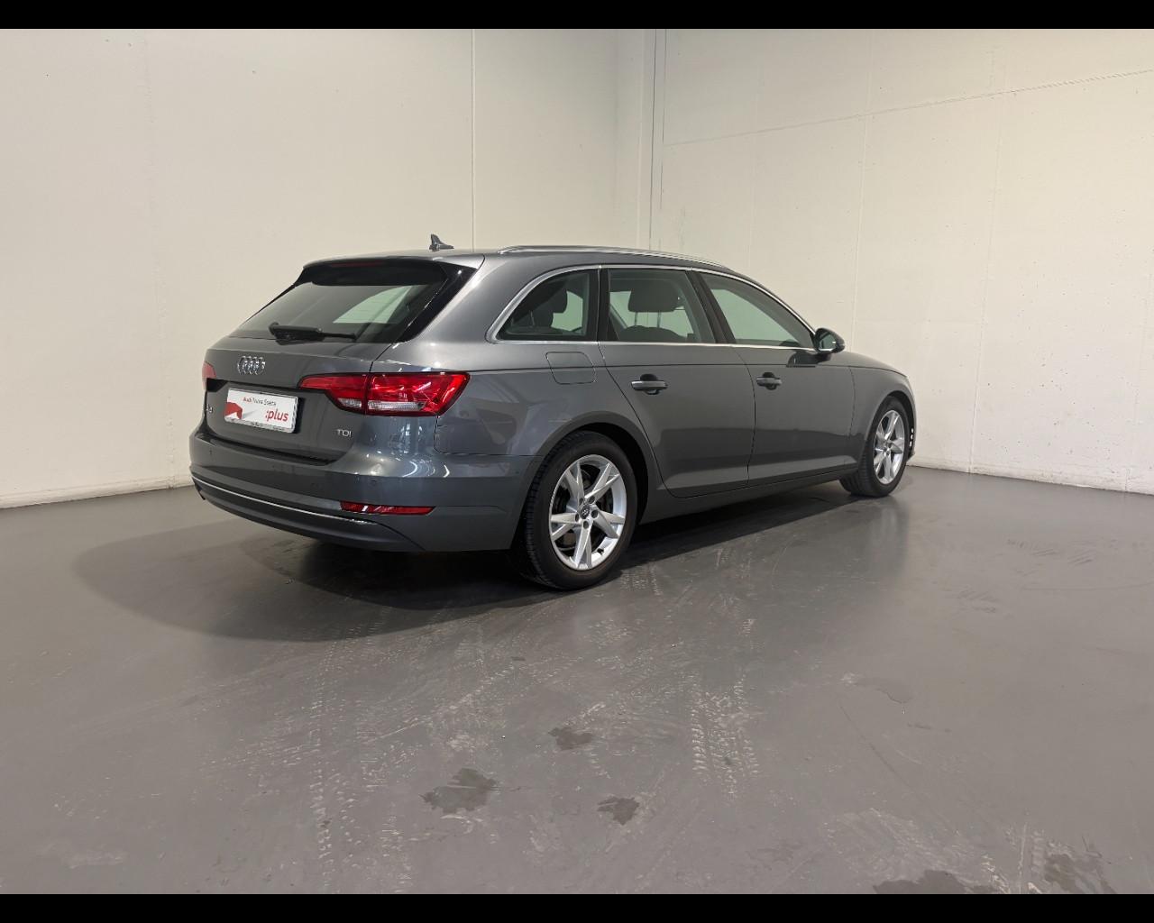 AUDI A4 AVANT 2.0 TDI S-TRONIC BUSINESS