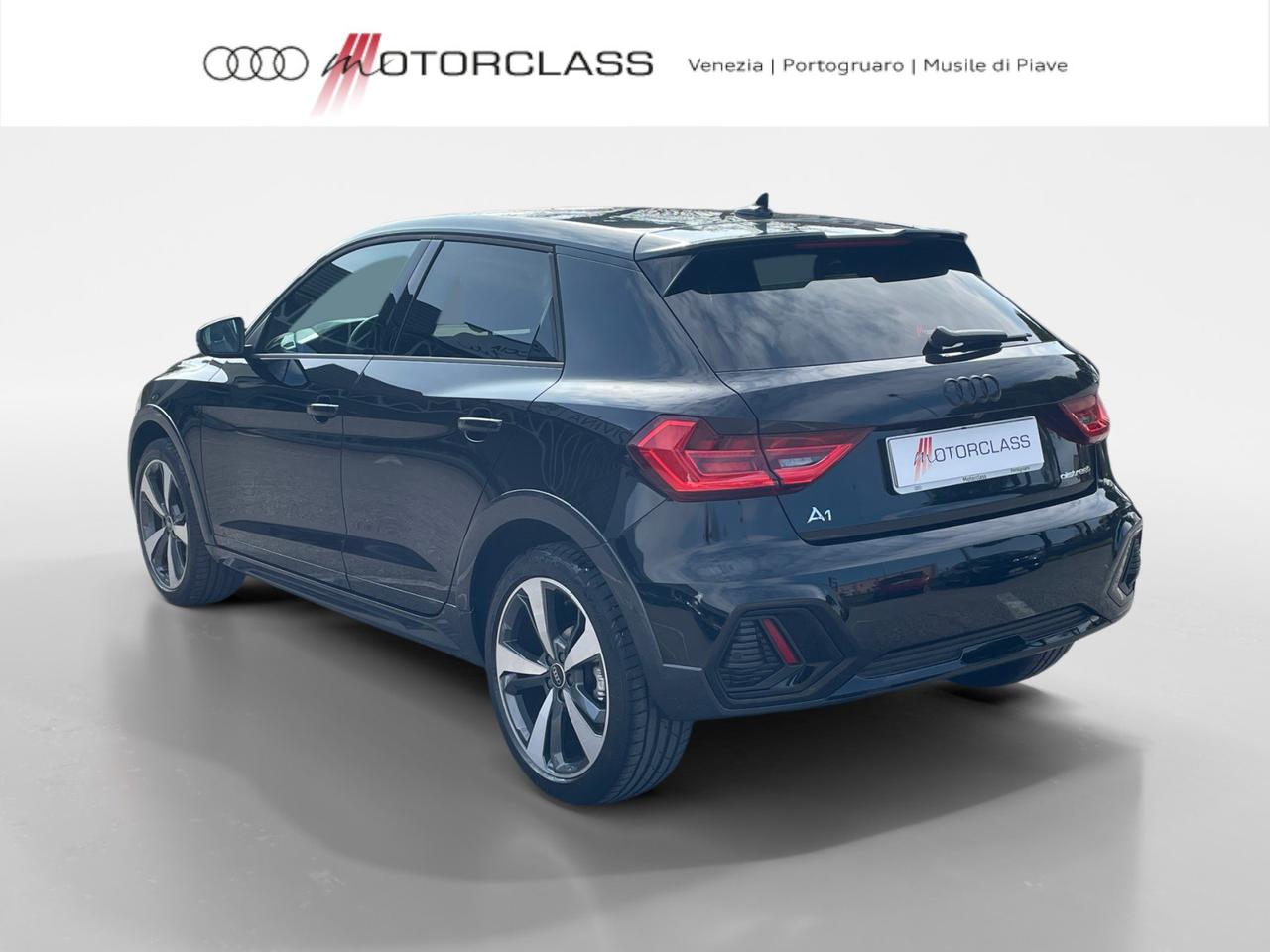 Audi A1 allstreet 30 1.0 tfsi 110cv identity contrast s tronic