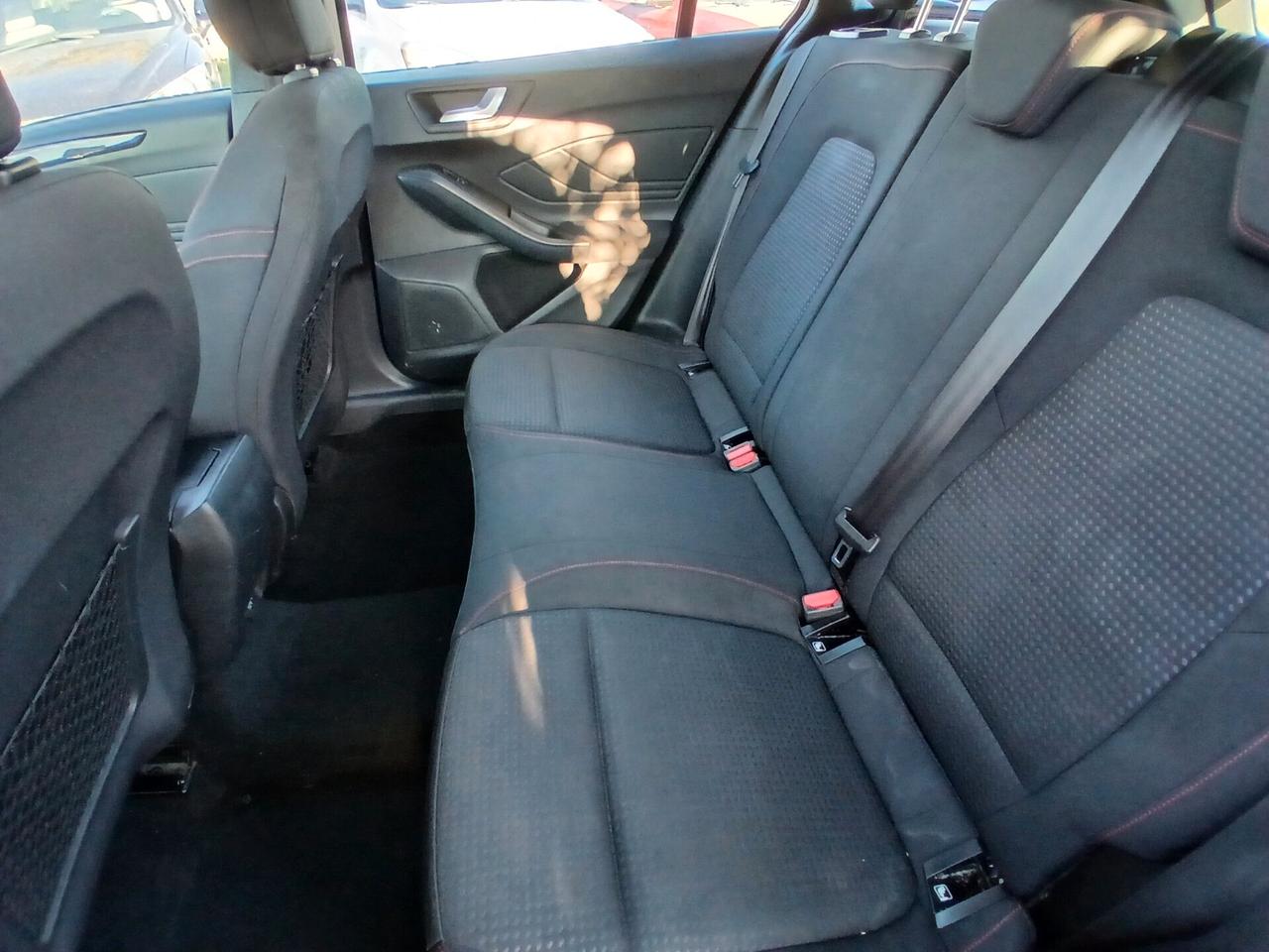 Ford Focus 1.5 TDCi 120 CV Start&Stop SW ST Line