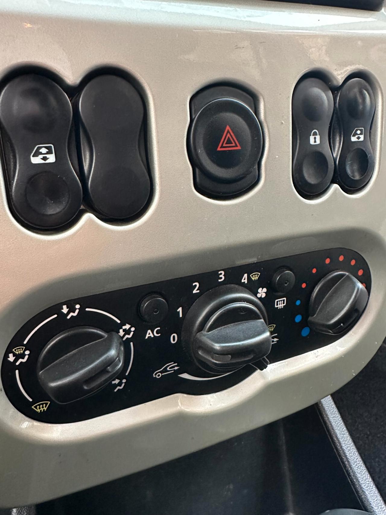 Dacia Logan GPL 7 POSTI