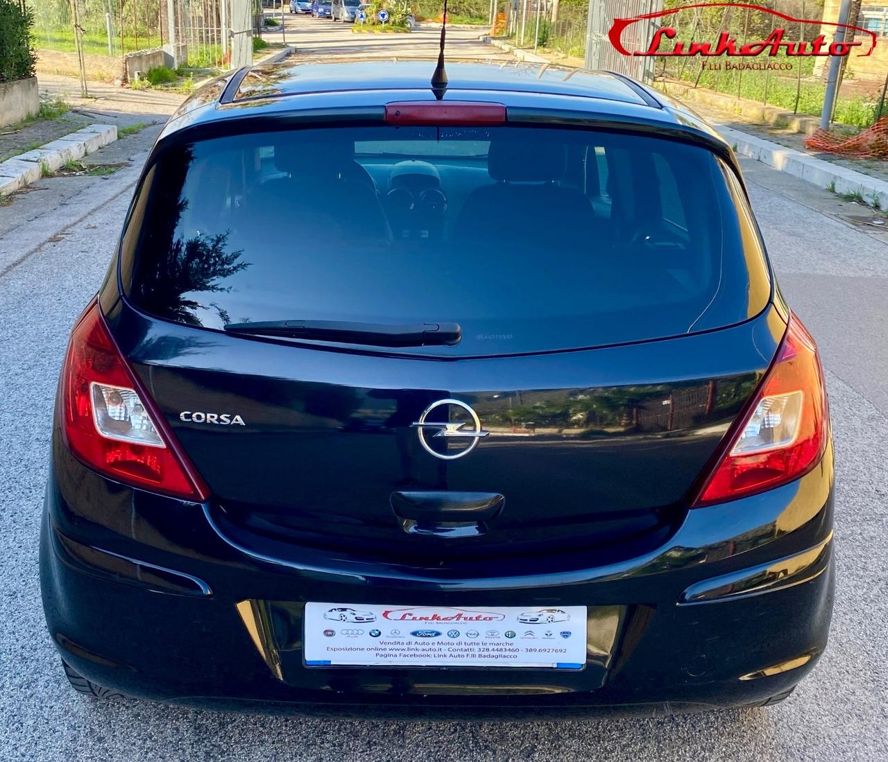 Opel Corsa 1.2 80CV 5 porte Cosmo