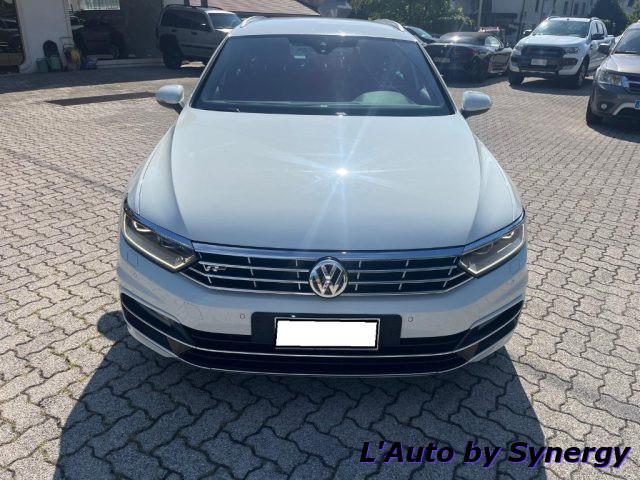 VOLKSWAGEN Passat Variant 2.0 TDI SCR 190 CV DSG Executive BMT Rline