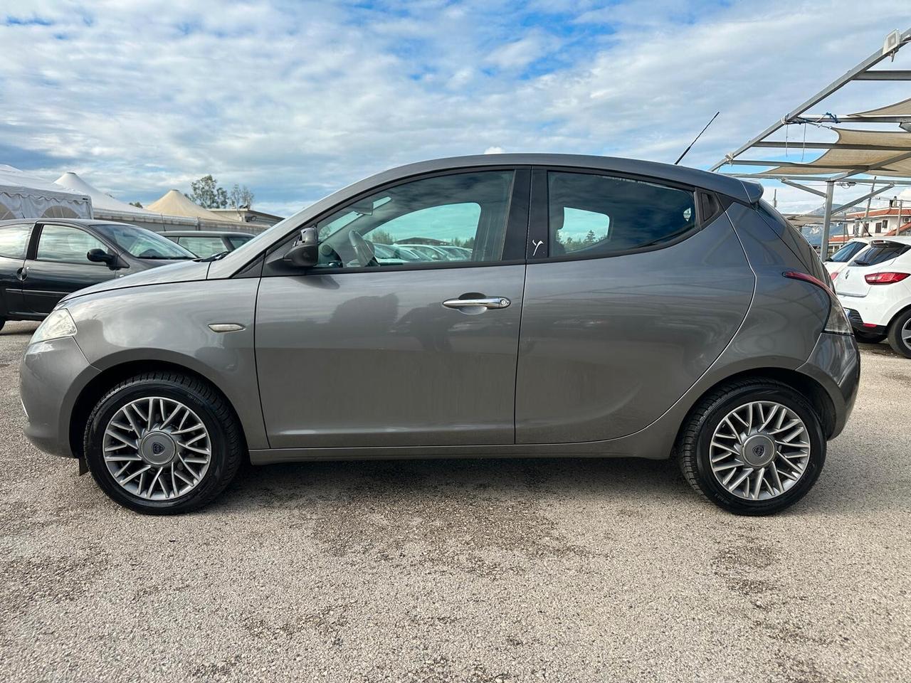 Lancia Ypsilon 1.3 MJT
