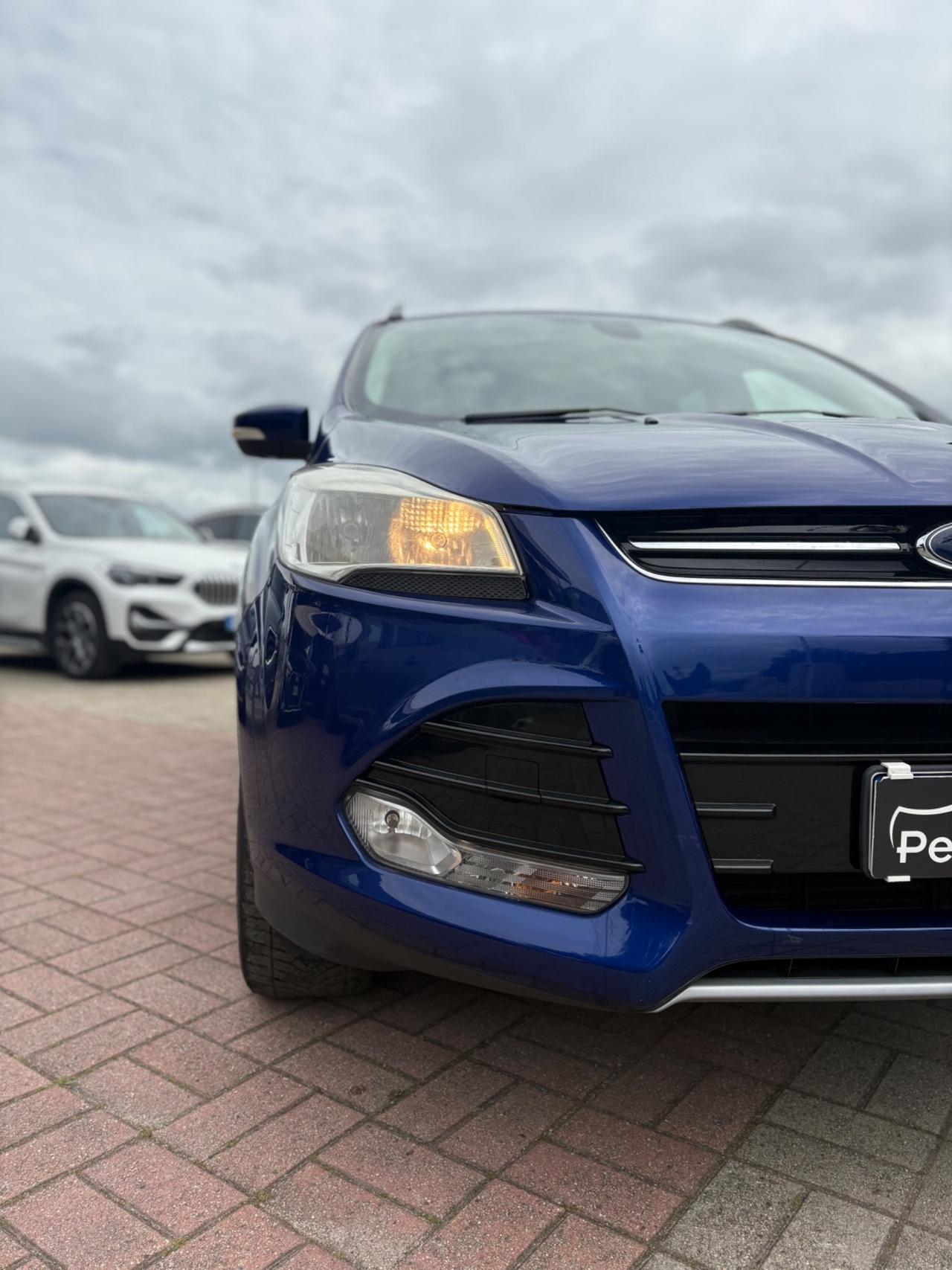 Ford Kuga 2.0 TDCI 140 CV 4WD Titanium