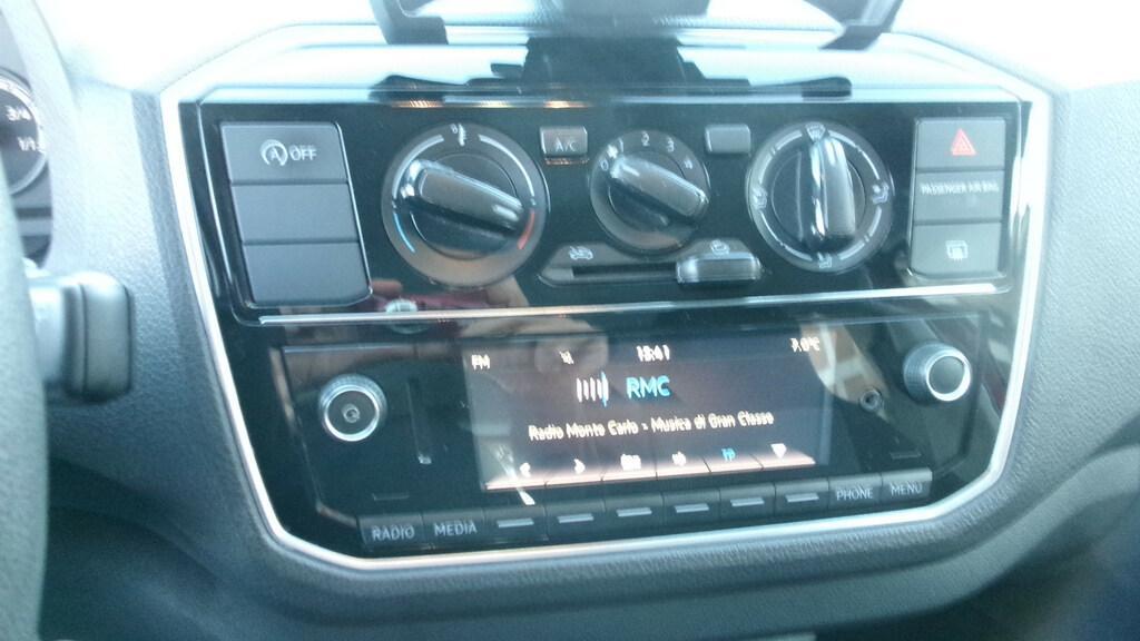 Volkswagen up! 1.0 BlueMotion Take !