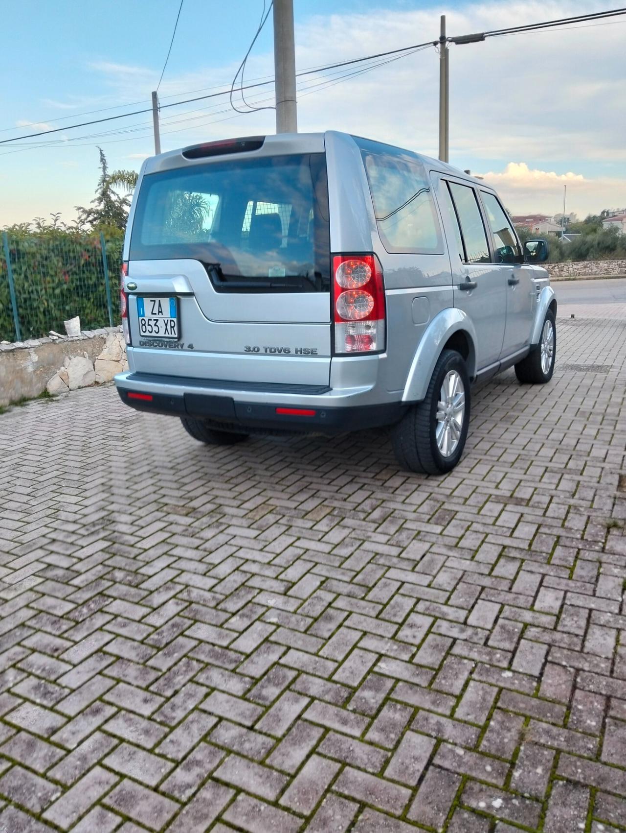 Land Rover Discovery 4 3.0 SDV6 245CV HSE