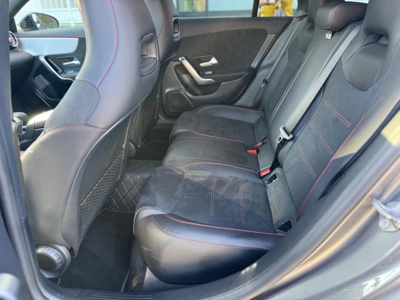 Mercedes-Benz CLA 200 Premium Shooti #9317