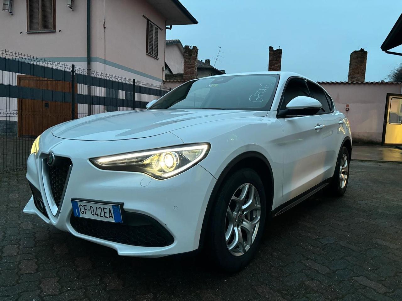 Alfa Romeo Stelvio 2.2 Turbodiesel 160 CV AT8 RWD Business 2021