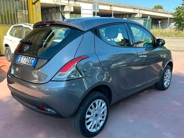 Lancia Ypsilon 0.9 TwinAir 85 CV 5 p Metano Ecochic Gold,Uniprop!!