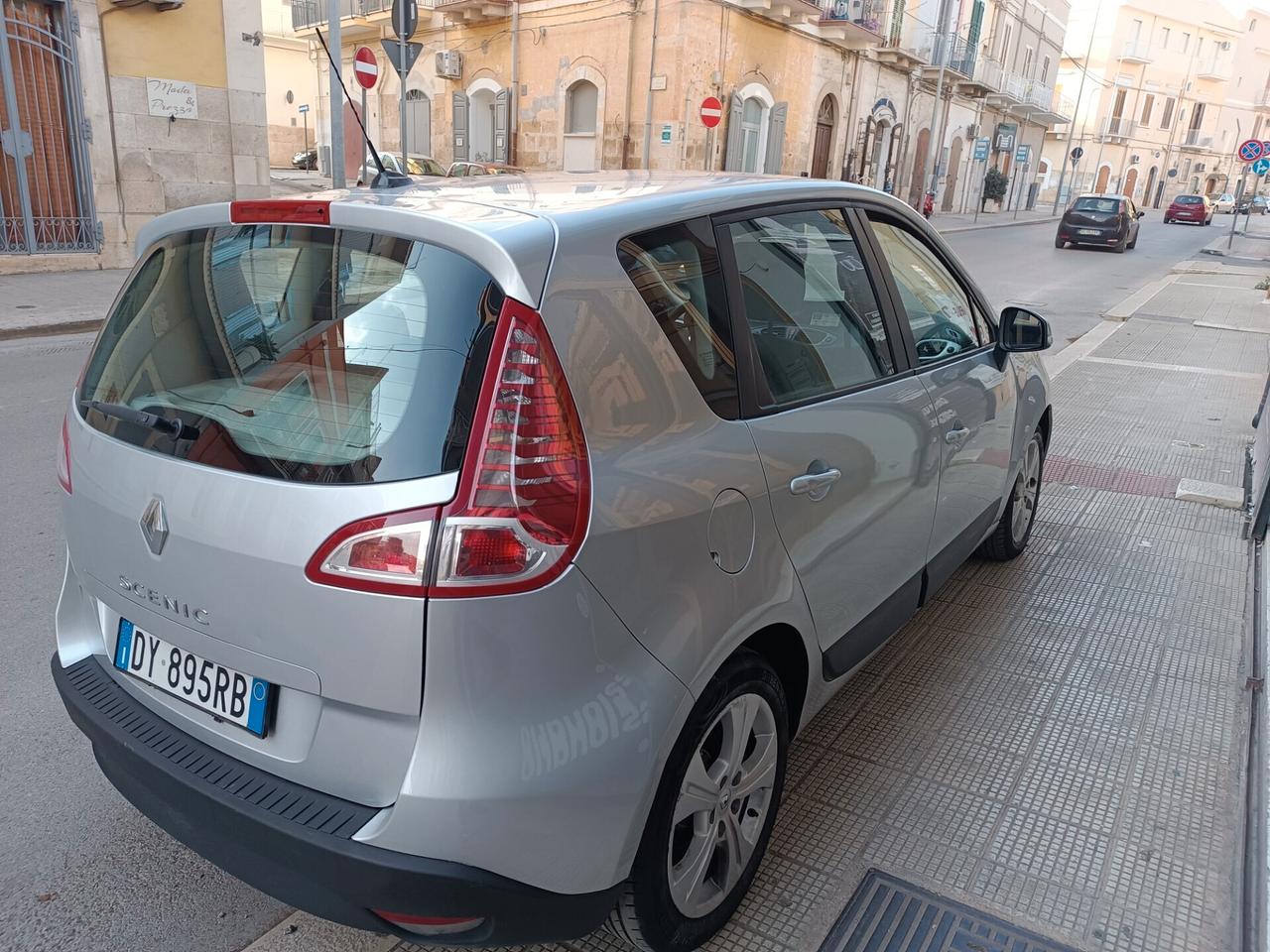 Renault Scenic Scénic X-Mod 1.6 GPL Dynamique
