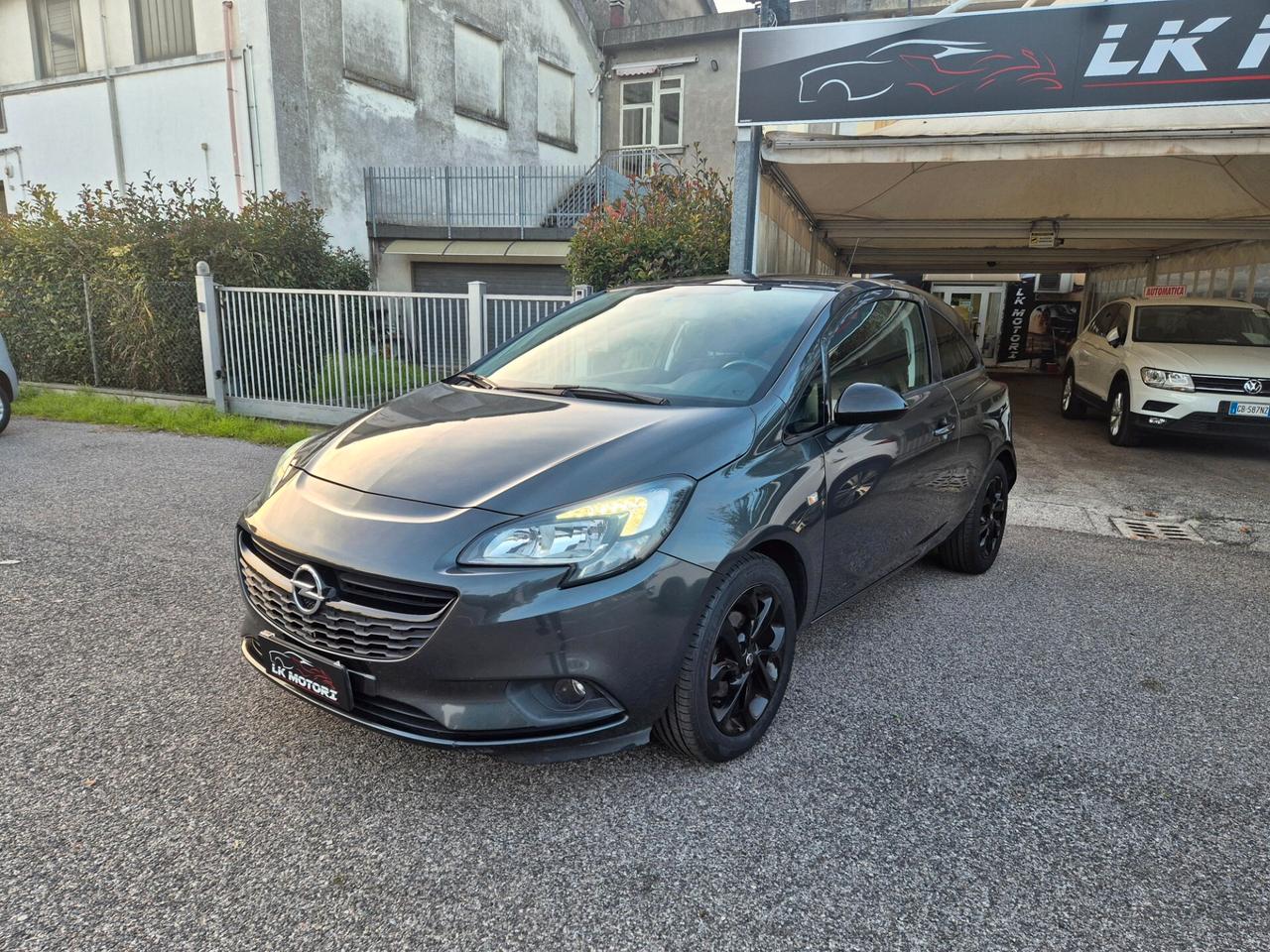 Opel Corsa 1.4 90CV GPL Tech 3 porte Black Edition