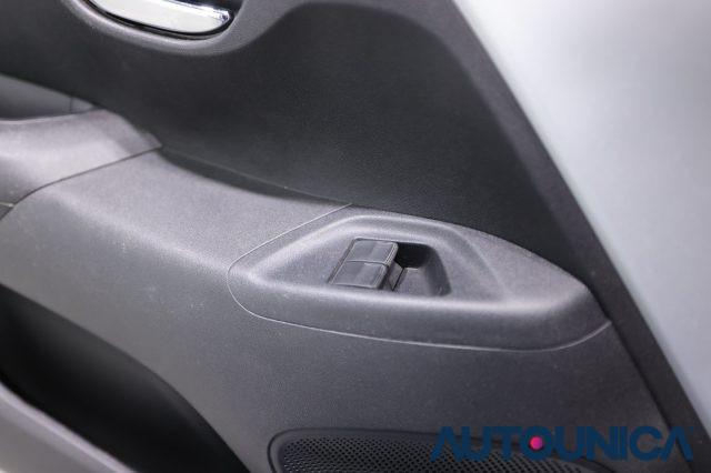 PEUGEOT 108 VTi 68 ETG 5 PORTE ALLURE NEOPATENTATI AUTOMATICA