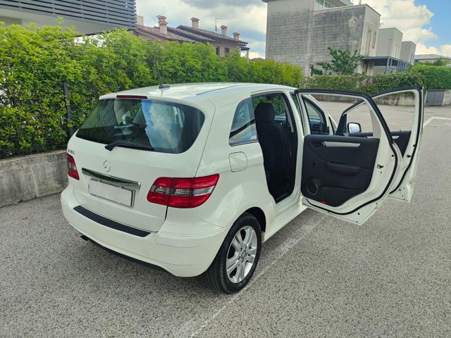 MERCEDES-BENZ B 180 BENZINA Executive ( GARANZIA )
