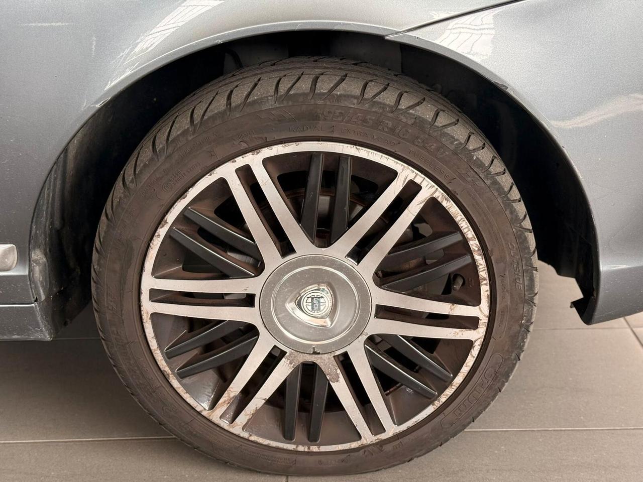 Lancia Ypsilon 1.4 Diva Ecochic GPL
