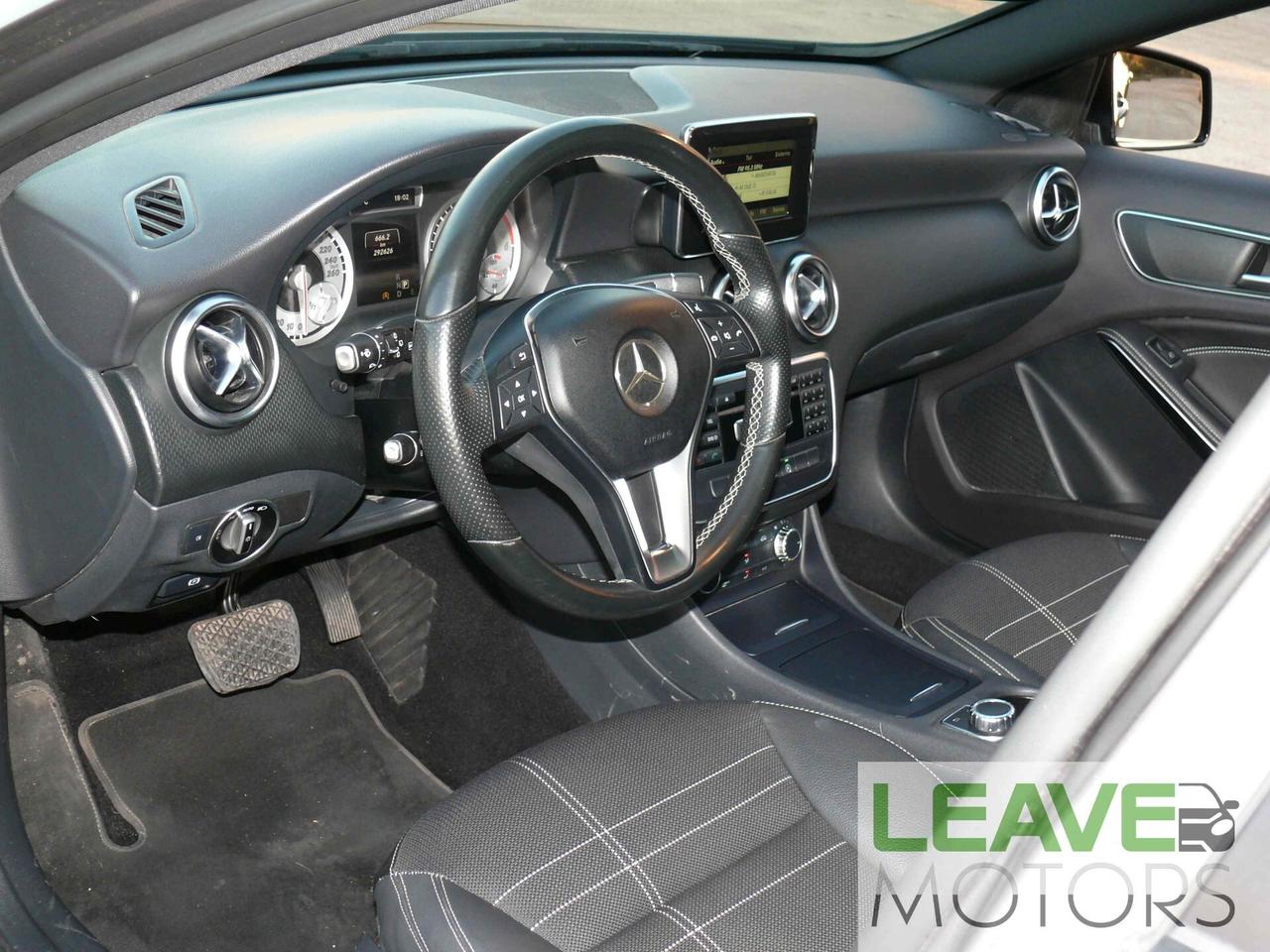 Mercedes-benz A 200 CDI Automatic (M1409)