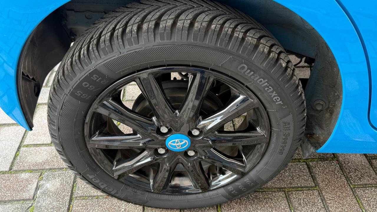 Toyota Aygo 1.0 VVT-i 69 CV 5 porte x-cite TSS