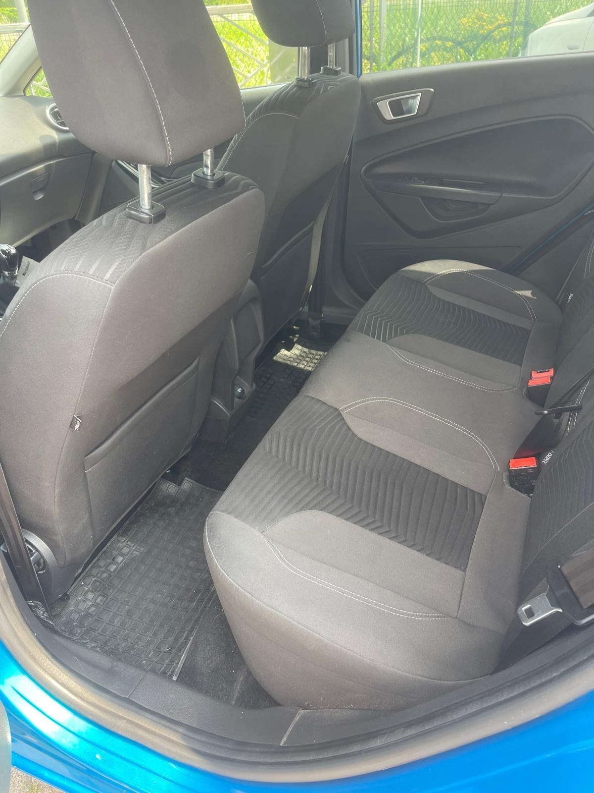Ford Fiesta 1.5 TDCi 75CV 5 porte Titanium