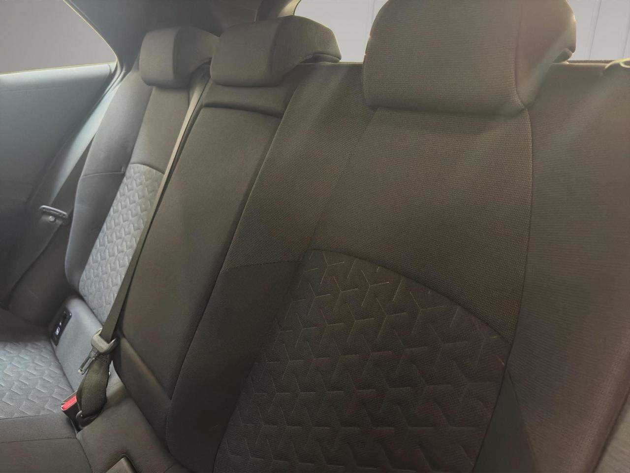 Toyota Corolla 1.8h Active cvt