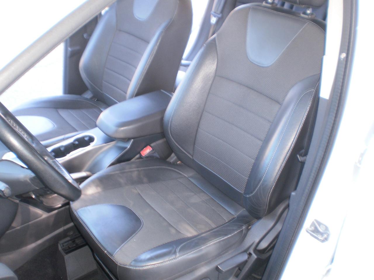 Ford Kuga 2.0 TDCI 140 CV 4WD Titanium