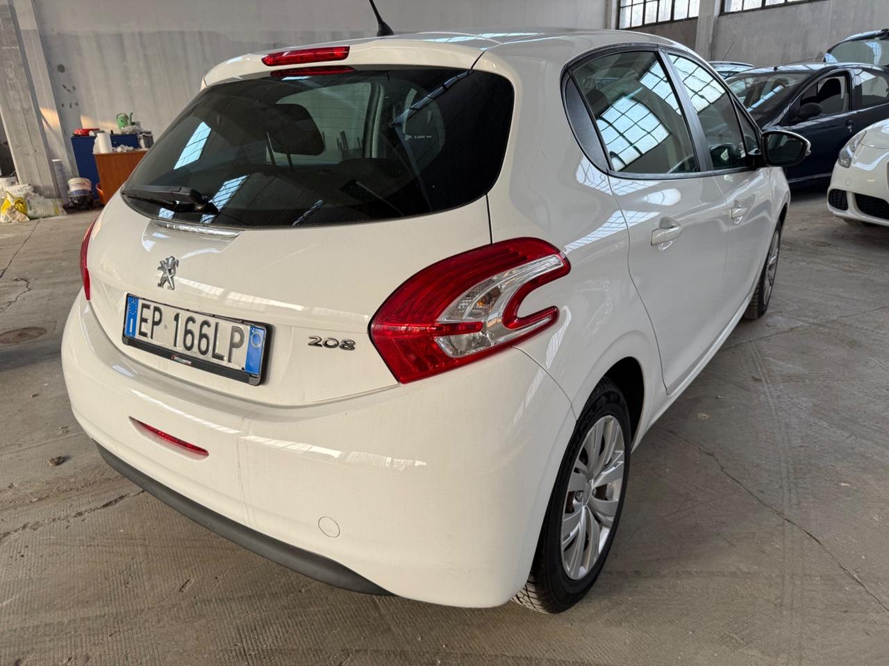 Peugeot 208 1.2 VTi 82 CV 5 porte NEOPATENTATI