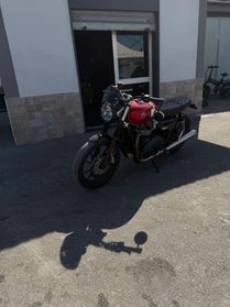 Triumph Speed Twin 900 Crome edition
