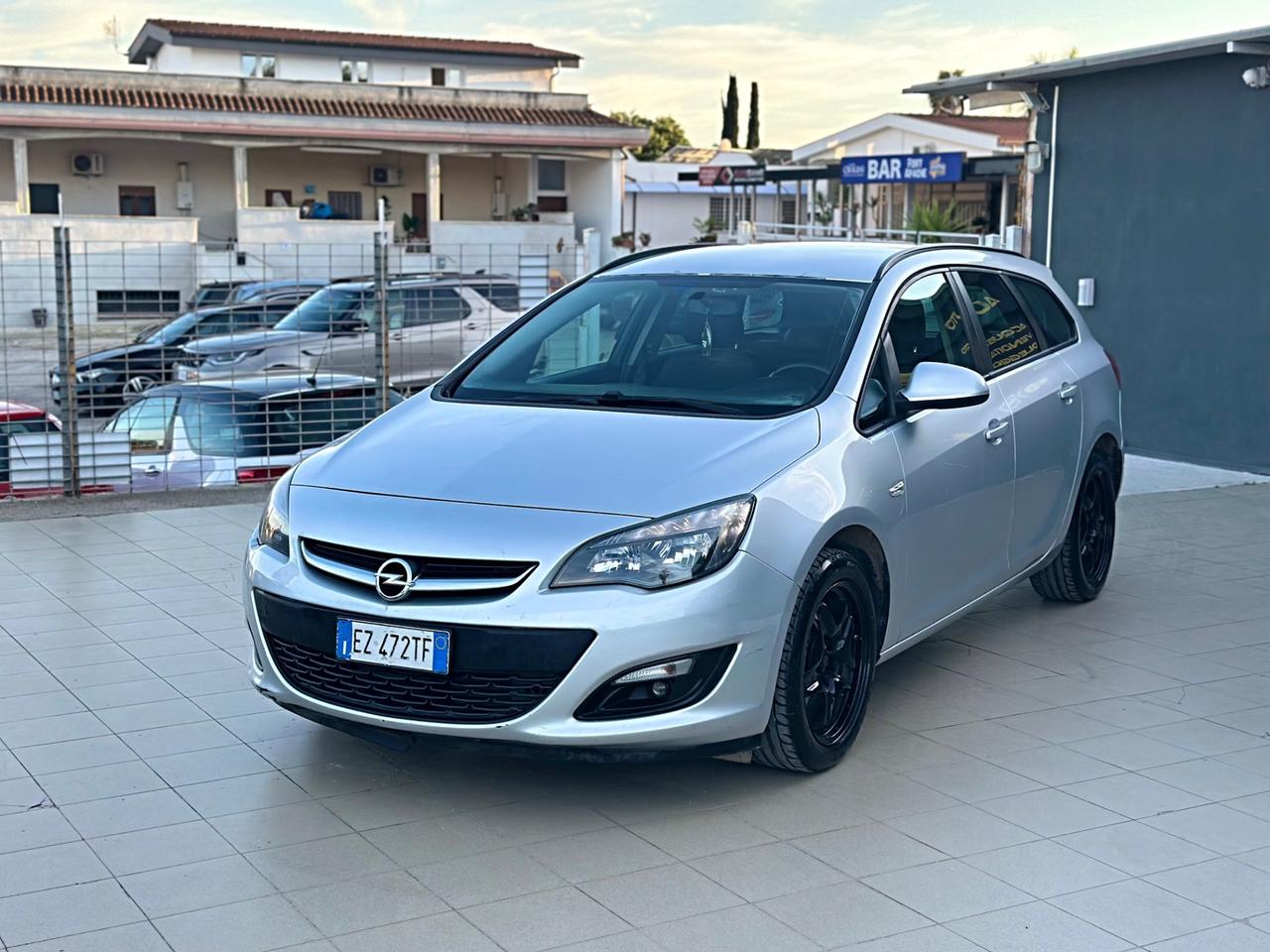 Opel Astra 1.4 Turbo 140CV Sports Tourer GPL Tech Elective