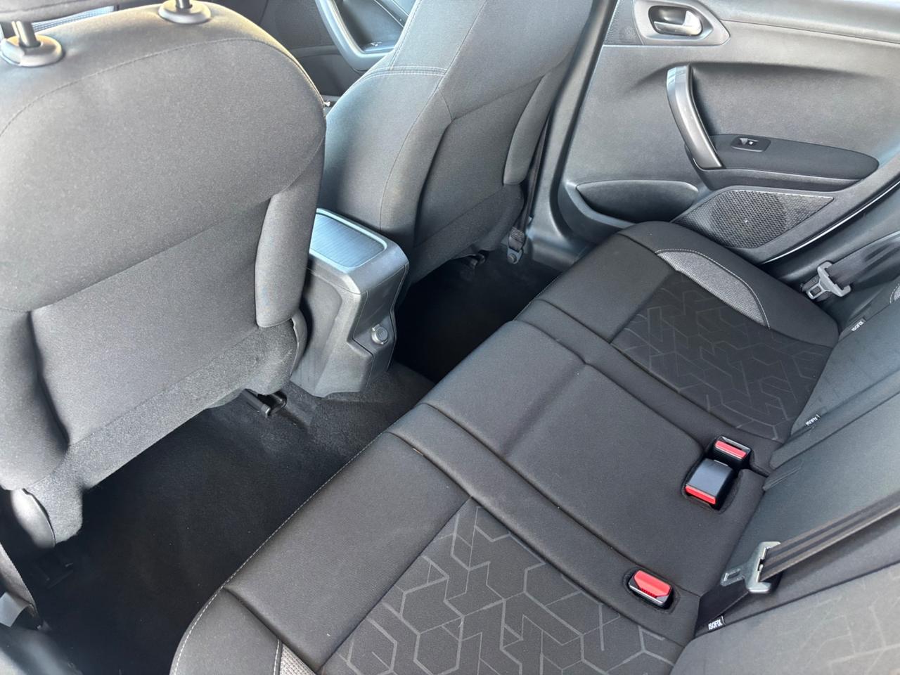 Peugeot 2008 BlueHDi 100 Active