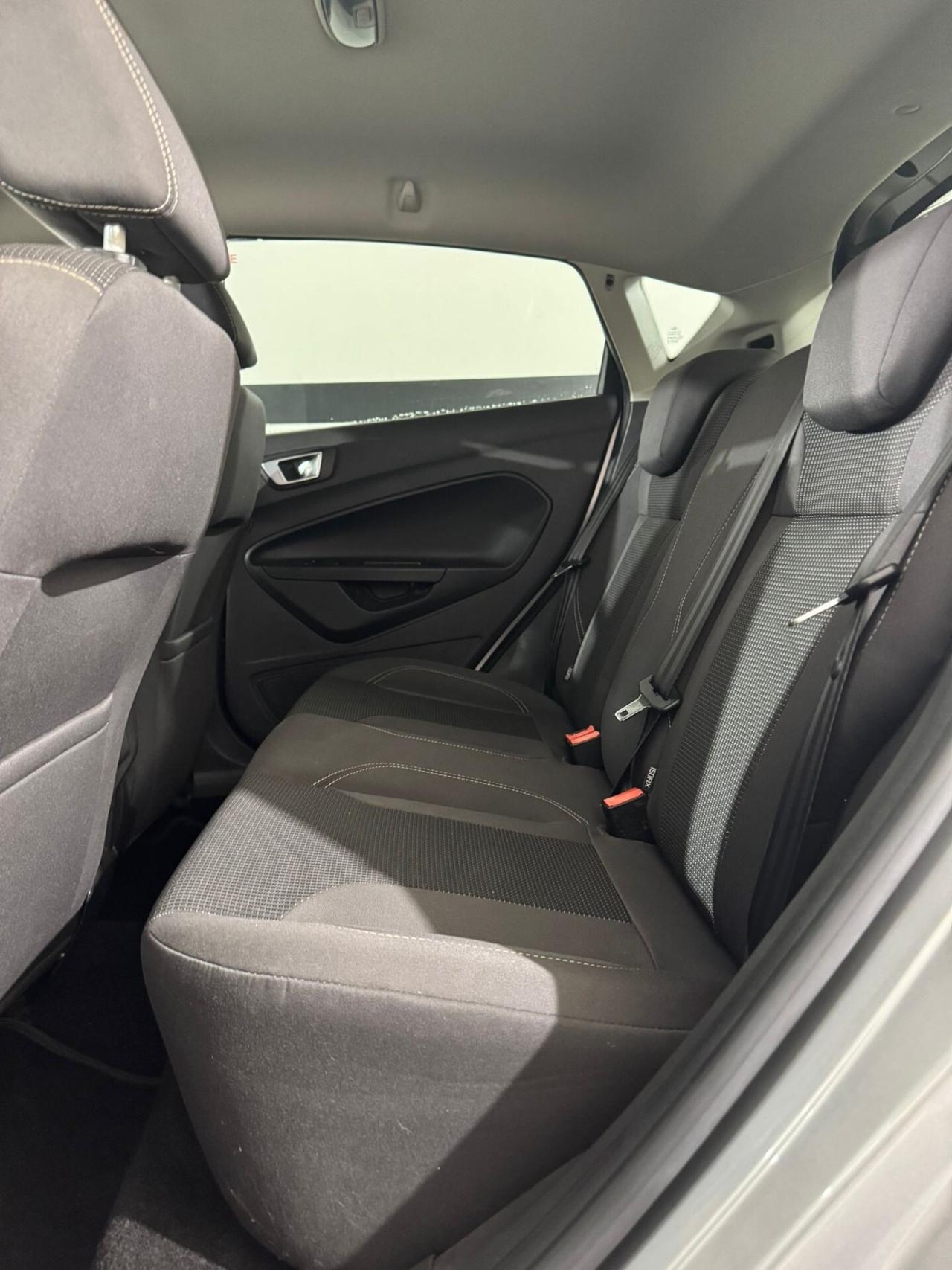 Ford Fiesta 5 porte Black & White Edition